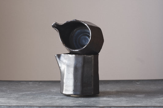 Black Faceted Server