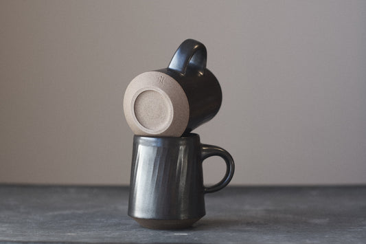 Black Fluted Mug